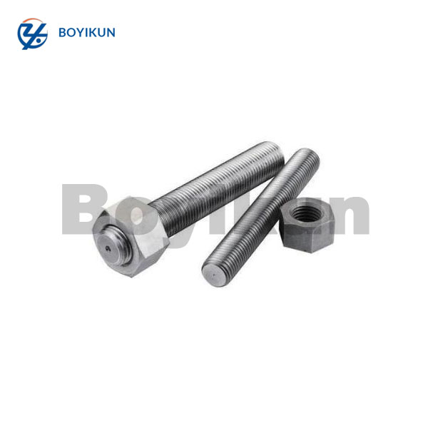 Kommer Stud Bolt Connection Fastener Rust efter långvarig användning?